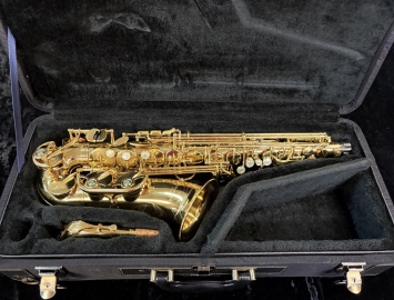 Yanagisawa AWO1 Pro Model Alto Sax at a Great Price - Serial # 00389896